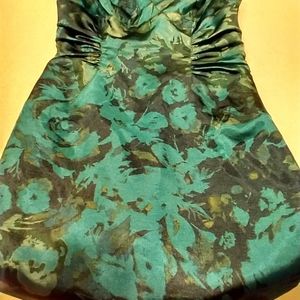 Adrianna Papell 100% silk dinner dress